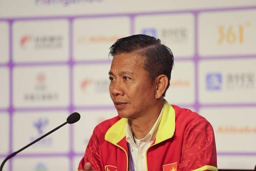 HLV Hoàng Anh Tuấn: “Olympic Việt Nam có tầm nhìn tới World Cup”